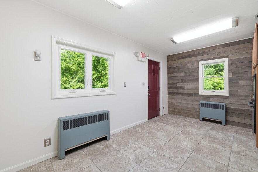 More Photos Of 75 Route 23, Franklin Office Residential For Lease