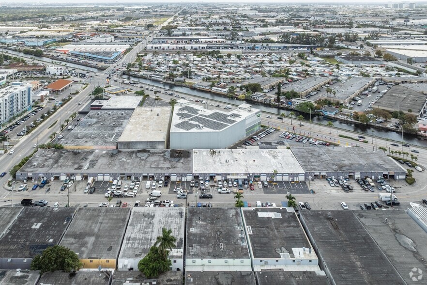 More Photos Of 1612-1646 W 31st Pl, Hialeah Unknown For Lease