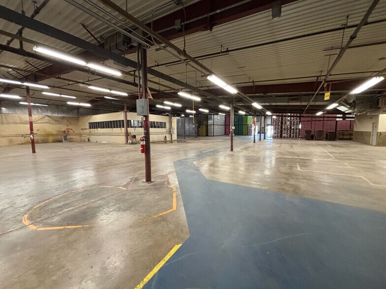 More Photos Of 500 S 59th Ave, Duluth Warehouse For Lease