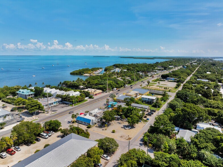 More Photos Of 81901 Overseas Hwy, Islamorada Restaurant For Sale