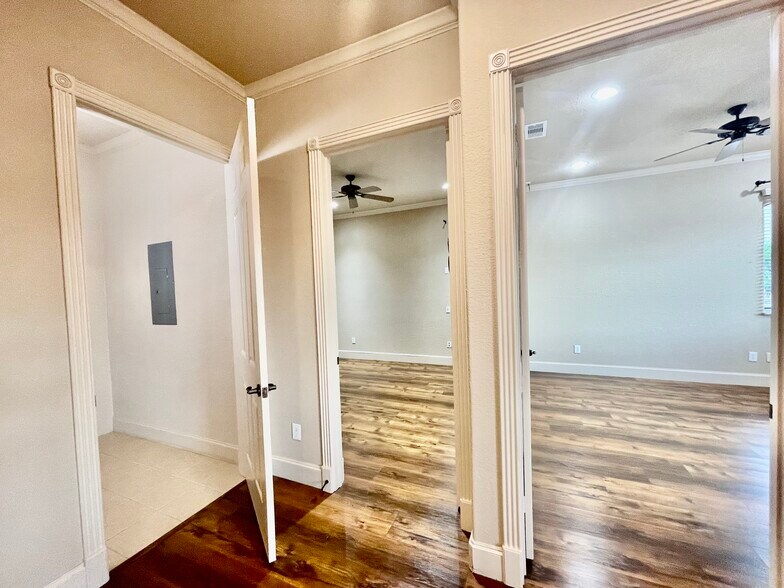 More Photos Of 1808 Snake River Rd, Katy Medical For Sale