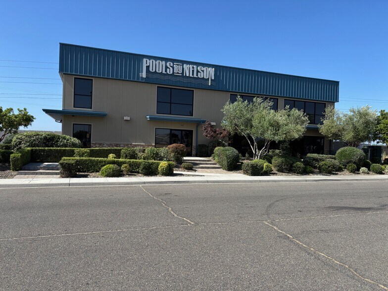 Primary Photo Of 992 Marchy Ln, Ceres Distribution For Sale