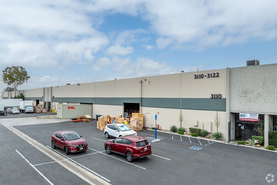 More Photos Of 3110-3122 E Via Mondo Rd, Compton Warehouse For Lease