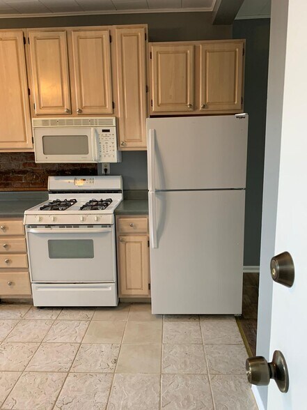 More Photos Of 285 Washington Ave, Albany Apartments For Sale