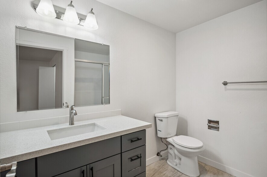 More Photos Of 1301 Bellevue Way SE, Bellevue Multifamily For Sale