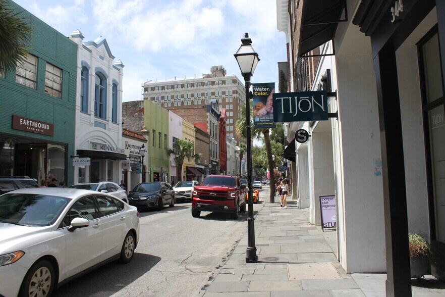 More Photos Of 344 King St, Charleston Storefront Retail Residential For Sale