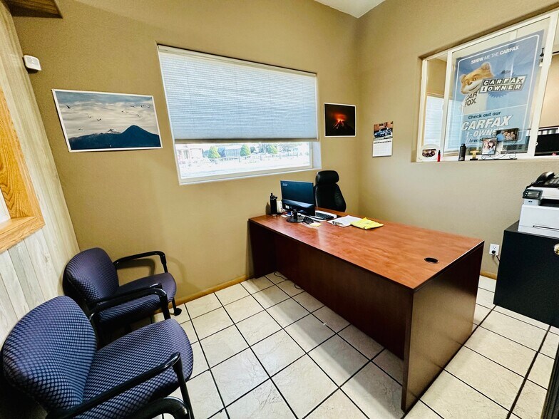 More Photos Of 1205 S 10th Ave, Pasco Industrial For Sale