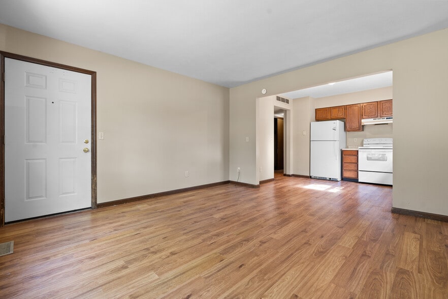 More Photos Of 1404-1508 Tippecanoe Dr, Warsaw Apartments For Sale