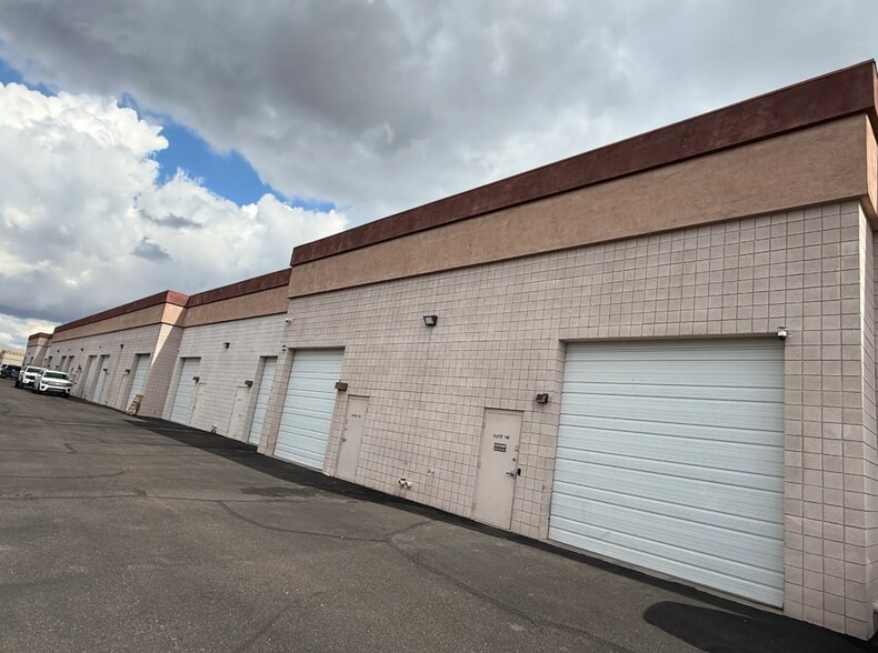 More Photos Of 1324 N Farrell Ct, Gilbert Warehouse For Sale