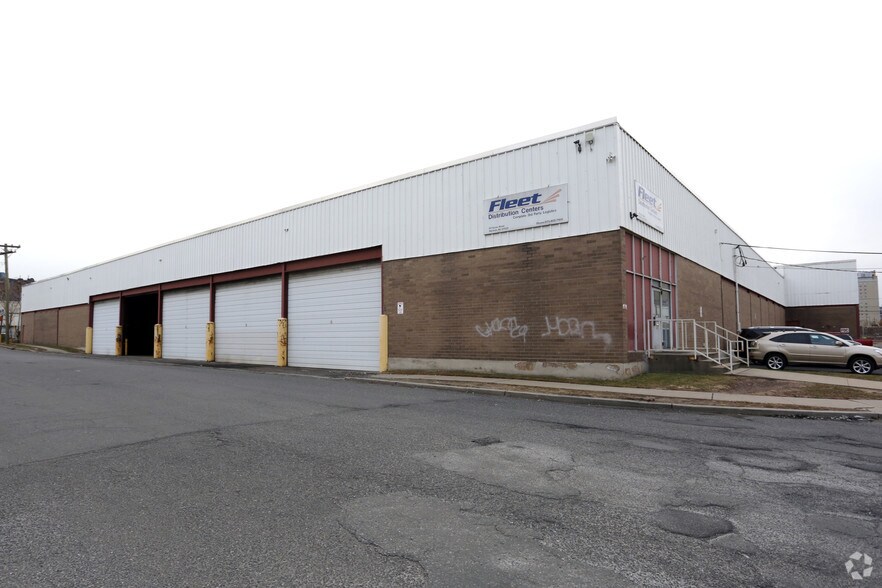 Primary Photo Of 101 Essex St, Harrison Warehouse For Lease