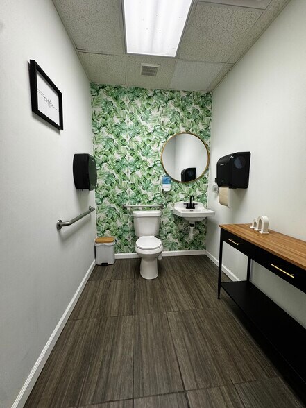 More Photos Of 6409 Jimmy Carter Blvd, Norcross Storefront Retail Office For Lease