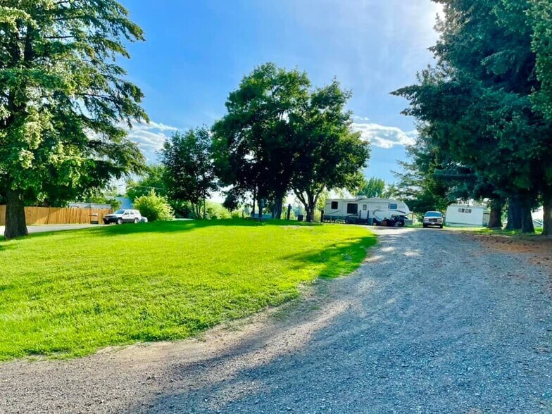 More Photos Of 600 N Broadway St, Tekoa Manufactured Housing Mobile Home Park For Sale