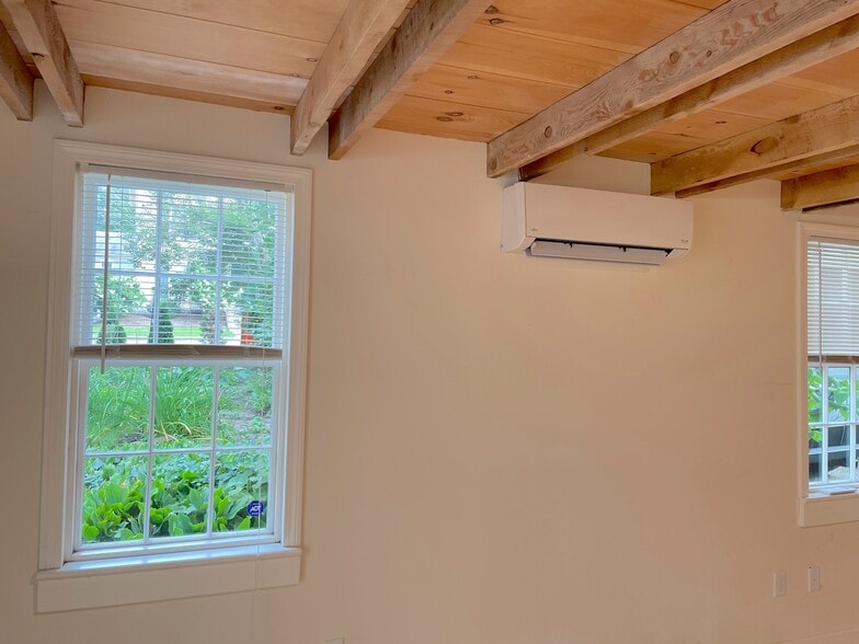 More Photos Of 426 Middle St, Portsmouth Office Residential For Lease