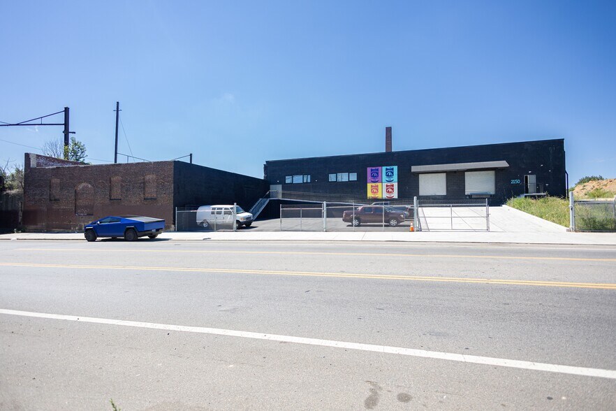 More Photos Of 2155 E Castor Ave, Philadelphia Manufacturing For Lease