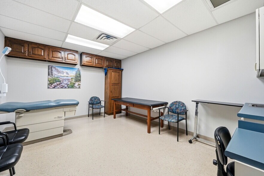 More Photos Of 329 Wesley St, Johnson City Medical For Sale