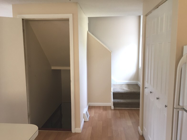More Photos Of 4973-5271 Tuscarora Rd, Niagara Falls Apartments For Sale