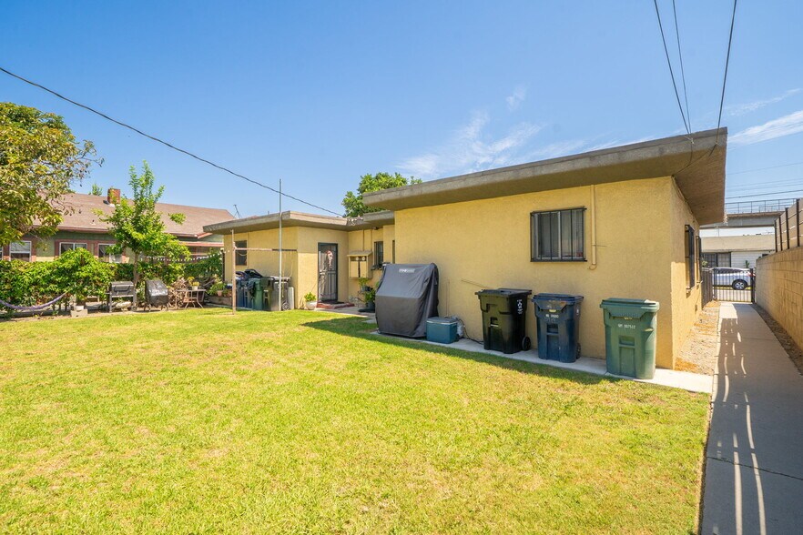 More Photos Of 5917 Converse Ave, Los Angeles Multifamily For Sale