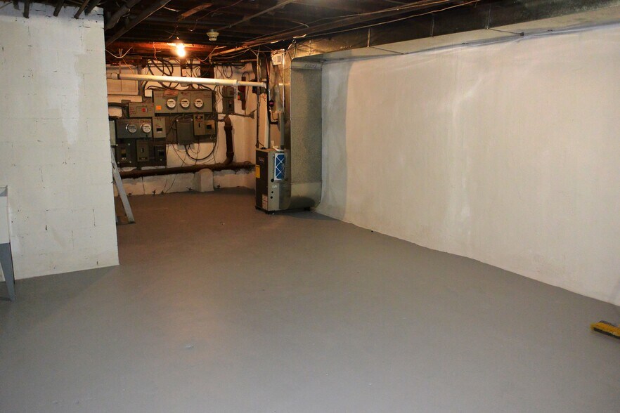 More Photos Of 7402 Drexel Rd, Philadelphia Storefront Retail Residential For Lease