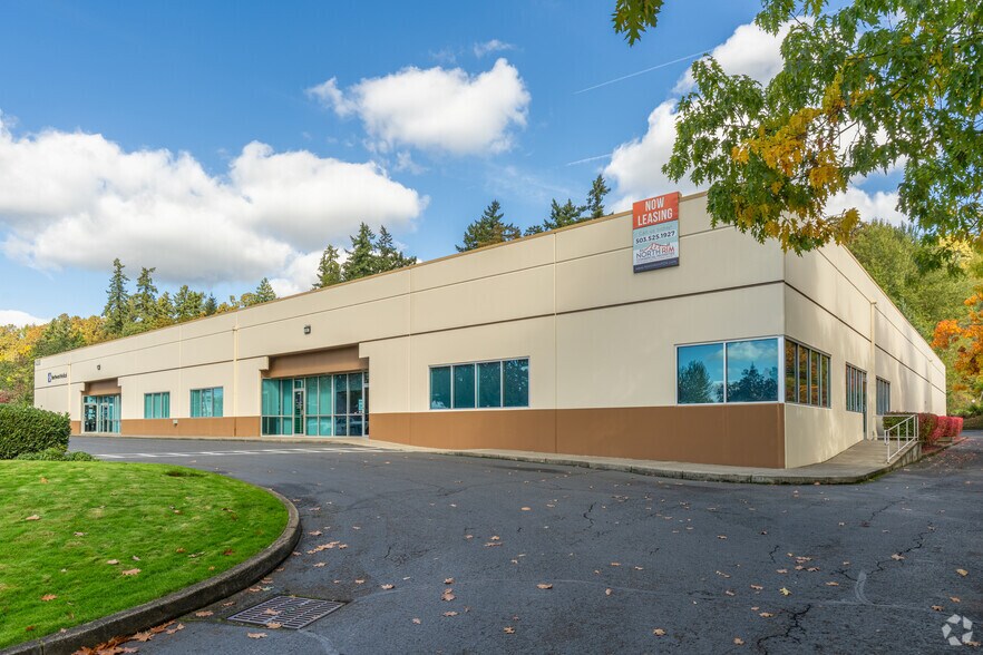 More Photos Of 14200 SE 98th Ct, Clackamas Light Manufacturing For Lease