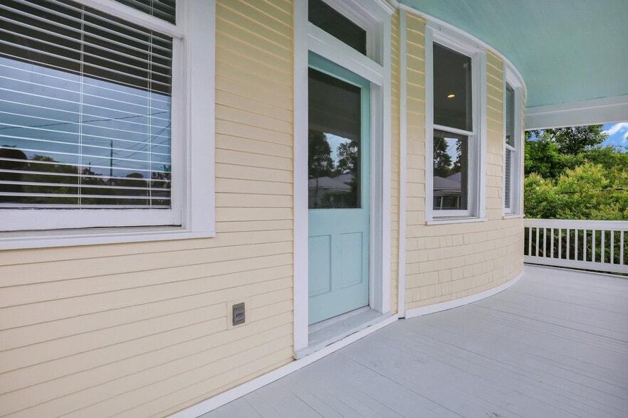 More Photos Of 420 E Bolton St, Savannah Apartments For Sale