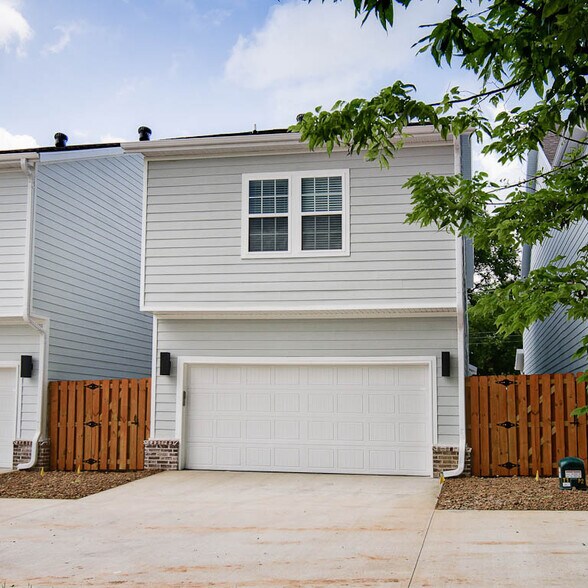 More Photos Of 502-510 W Persimmon St, Rogers Apartments For Sale