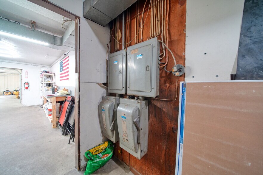 More Photos Of 2768 W Carleton Rd, Hillsdale Specialty For Sale