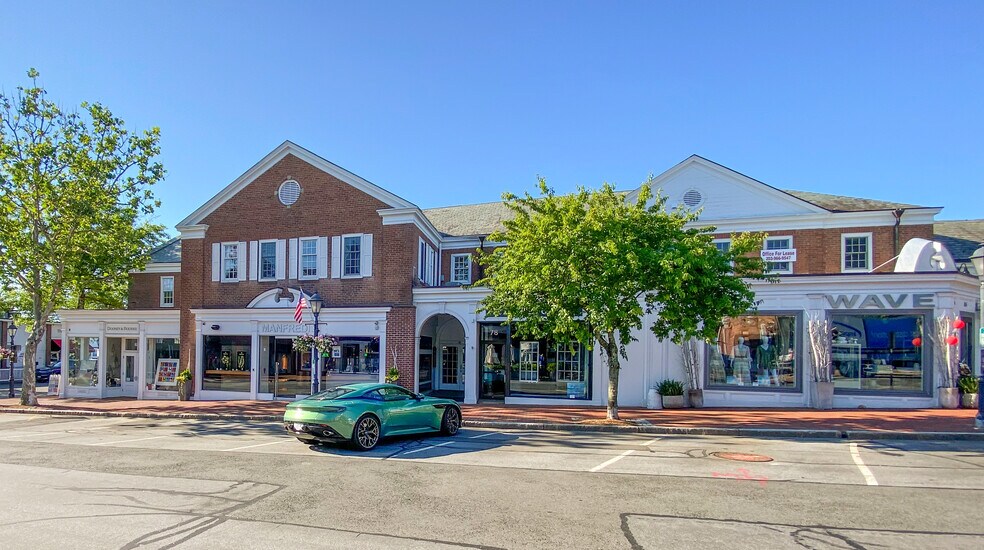 More Photos Of 66-86 Elm St, New Canaan Storefront Retail Office For Lease