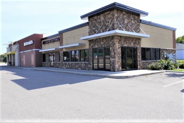 More Photos Of 211 Elm St W, Annandale Fast Food For Sale