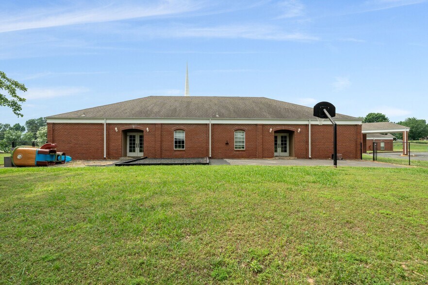 More Photos Of 1101 N Wheeler Ave, Sallisaw Religious Facility For Sale