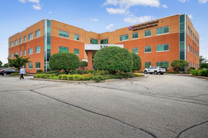 Primary Photo Of 525 E Congress Pky, Crystal Lake Medical For Lease