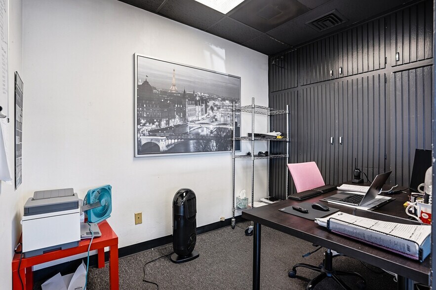 More Photos Of 3630 E Florida Ave, Hemet Auto Dealership For Sale