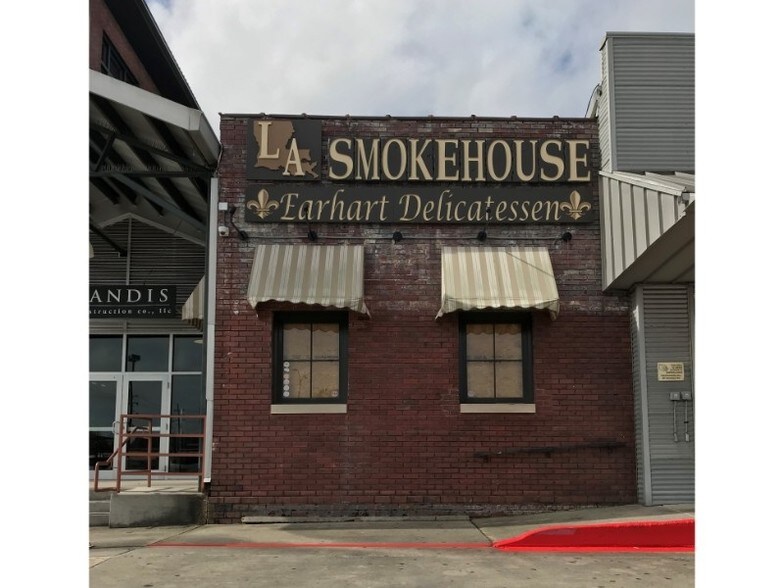 More Photos Of 8300 Earhart Blvd, New Orleans Loft Creative Space For Lease