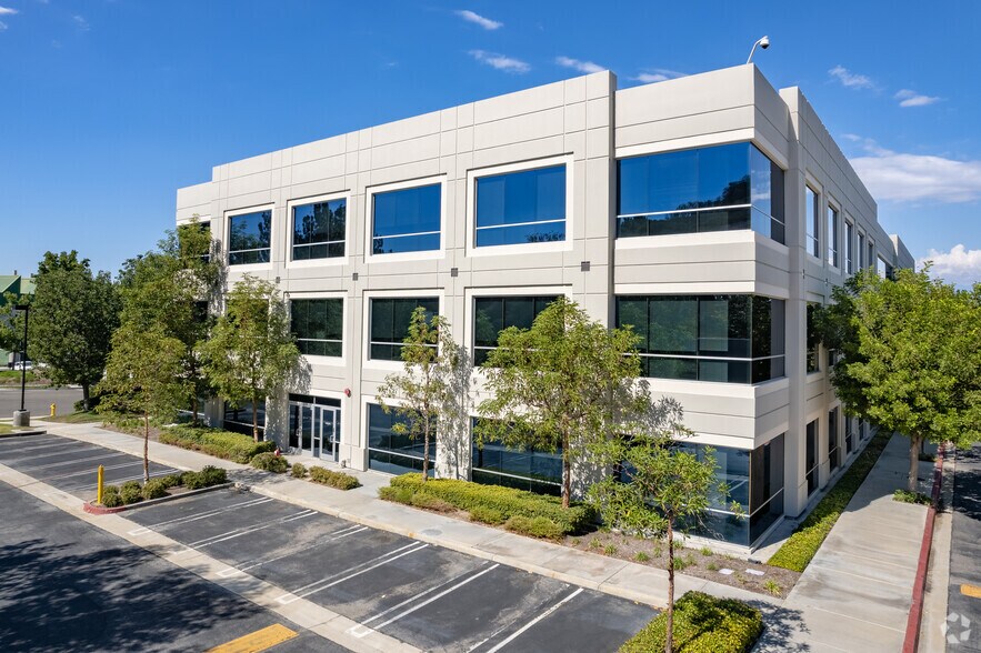 More Photos Of 21950 Copley Dr, Diamond Bar Office For Lease