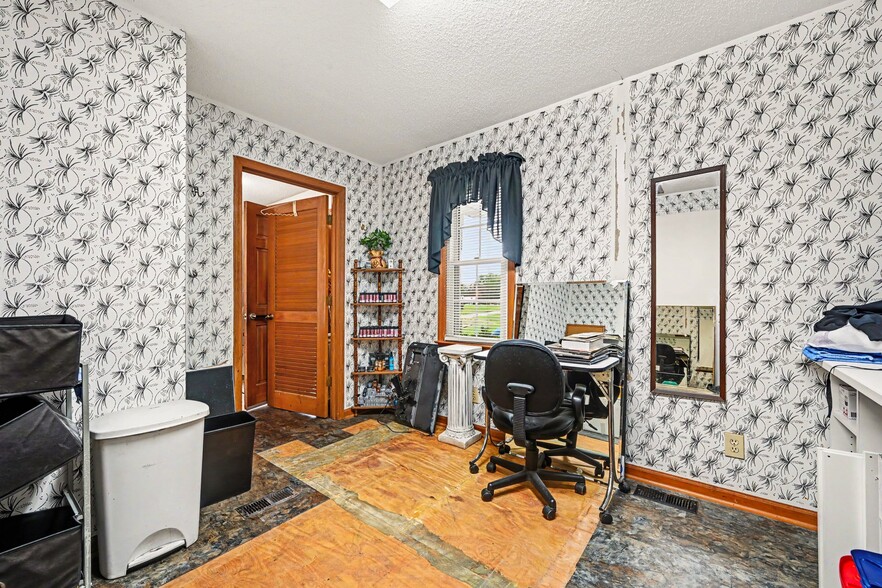 More Photos Of 4009 Polkville Rd, Shelby Freestanding For Sale
