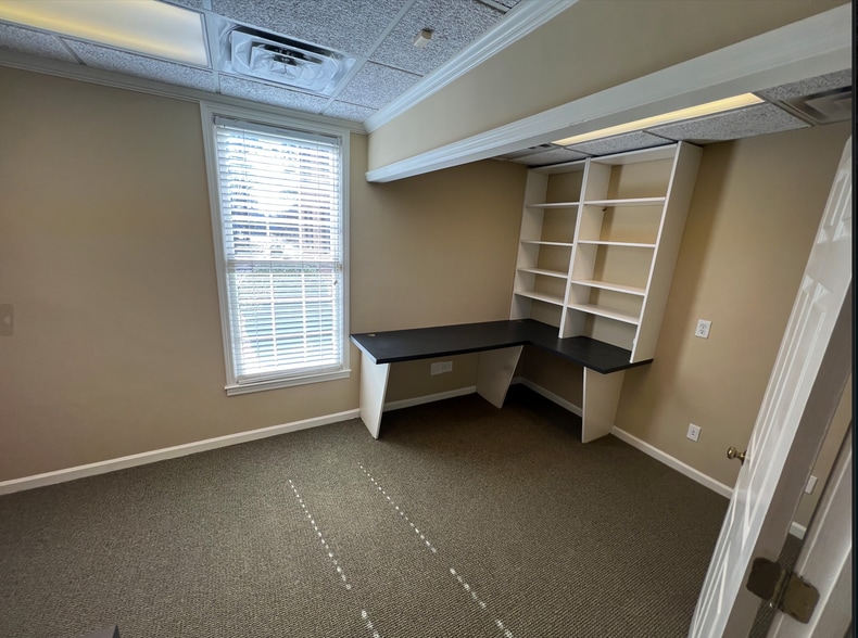 More Photos Of 1827 Powers Ferry Rd SE, Atlanta Unknown For Lease