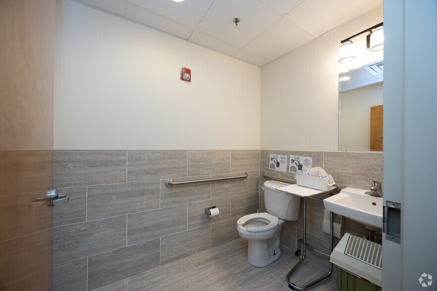 More Photos Of 5953 Buford Hwy NE, Doraville Storefront Retail Office For Sale