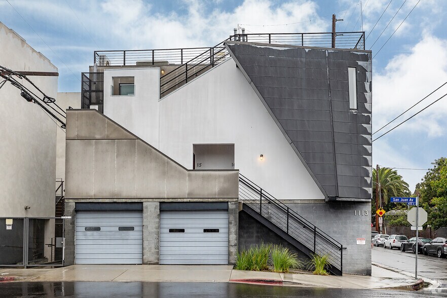 More Photos Of 1113 Electric Ave, Venice Loft Creative Space For Sale