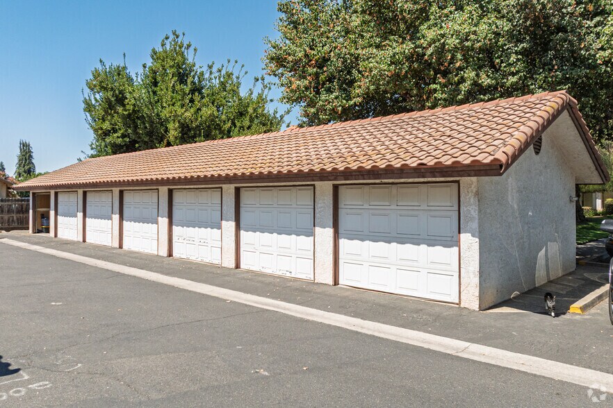 More Photos Of 4401 W Goshen Ave, Visalia Apartments For Sale