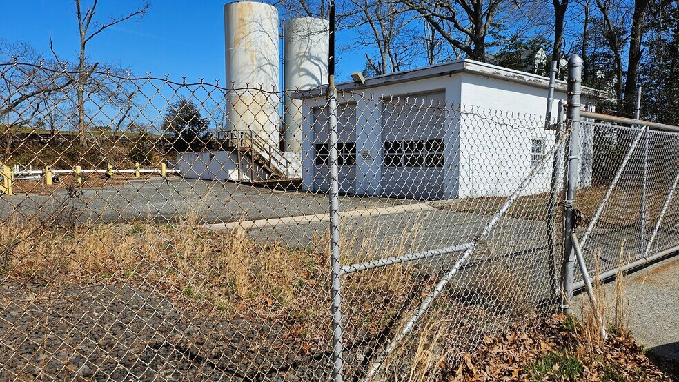 More Photos Of 99 Mays Landing road, Somers Point Warehouse For Sale