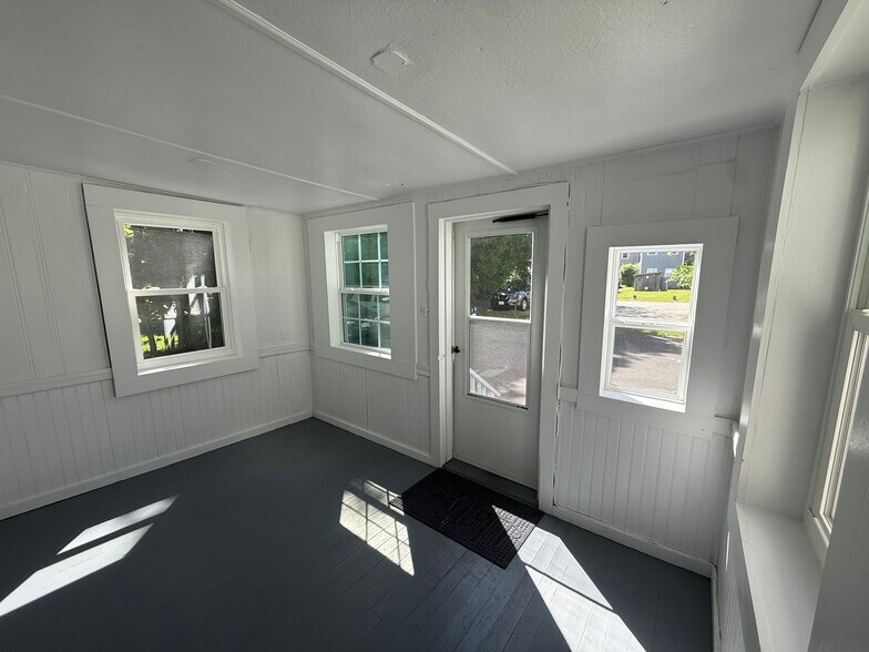 More Photos Of 6 Mayhew St, Hopkinton Multifamily For Sale