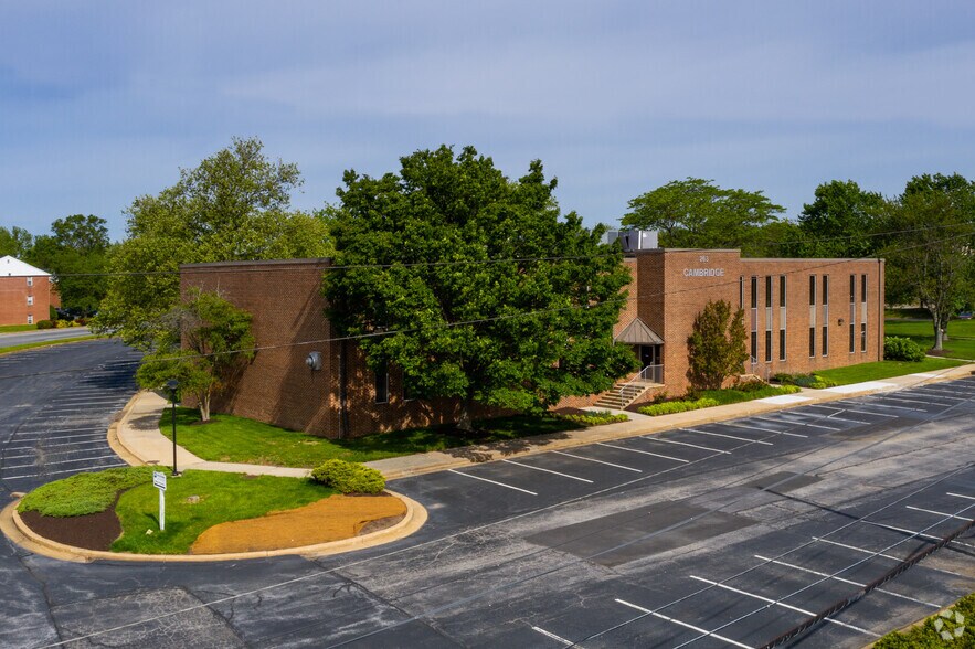 More Photos Of 256 Chapman Rd, Newark Unknown For Lease