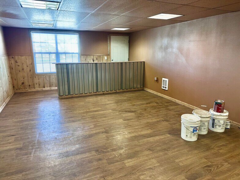 More Photos Of 9493 Porter Rd SE, Aumsville Manufacturing For Lease