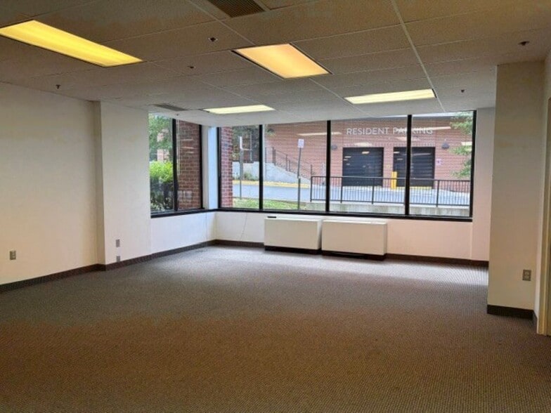More Photos Of 11490 Commerce Park Dr, Reston Office For Sale