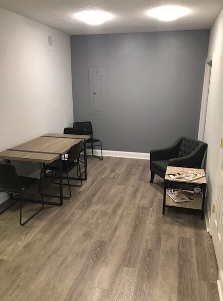 More Photos Of 4 S Tennessee St, Cartersville Office For Lease