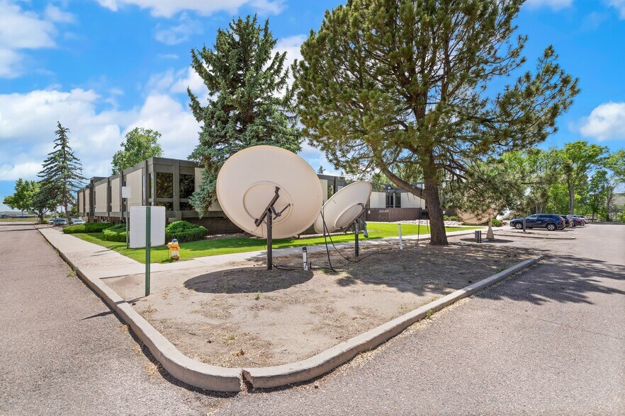 More Photos Of 5050 Edison Ave, Colorado Springs Office For Sale