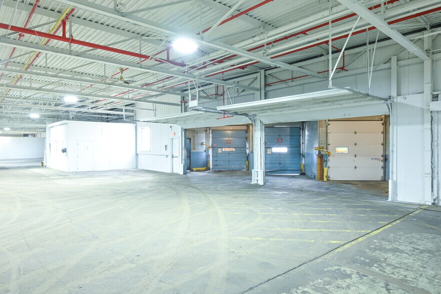 More Photos Of 1555 State Highway 75, Freeport Manufacturing For Lease