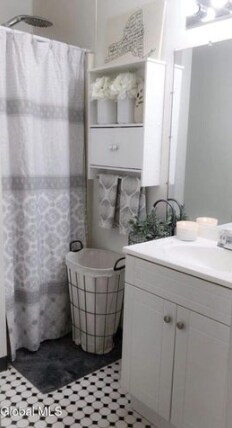 More Photos Of 122 4th St, Troy General Retail For Sale