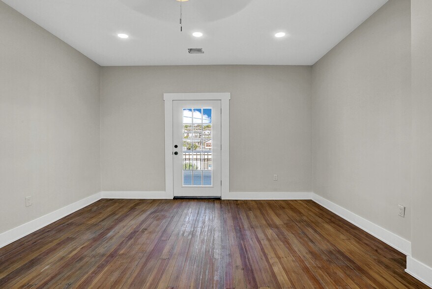 More Photos Of 1710 Montana Ave, El Paso Office For Sale