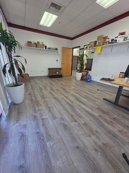 More Photos Of 4470 Yankee Hill Rd, Rocklin Flex For Lease