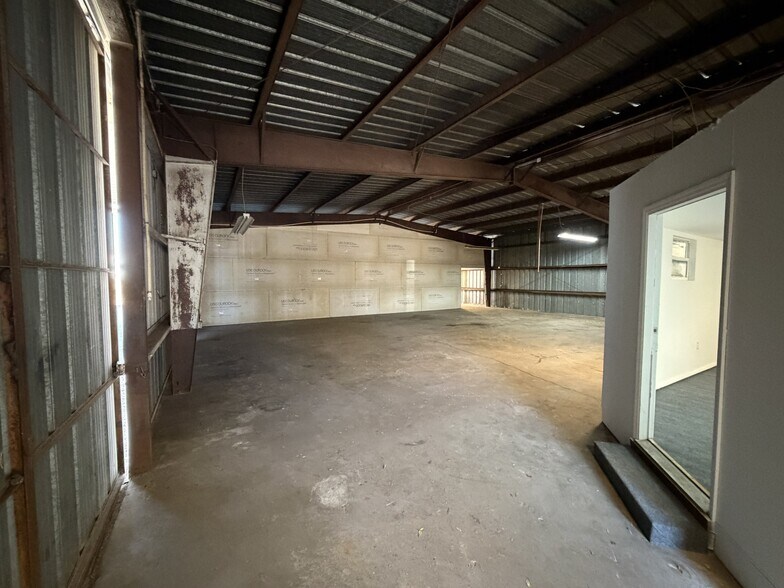 More Photos Of 11050 70th Ave, Seminole Warehouse For Sale